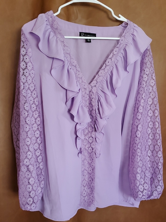 New York & Company Tops - XL Womens New York & Company Lavender Ruffle Lace V-Neck Top